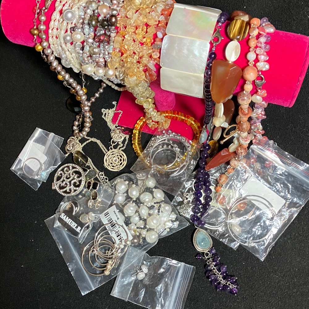 Elegant Multi-Color Jewelry Mystery Box!!